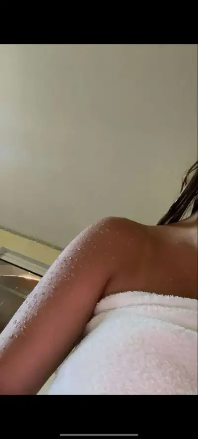 Karol Virtual, acompanhante morena curvilinea em Uberlândia, MG - Real Prazer