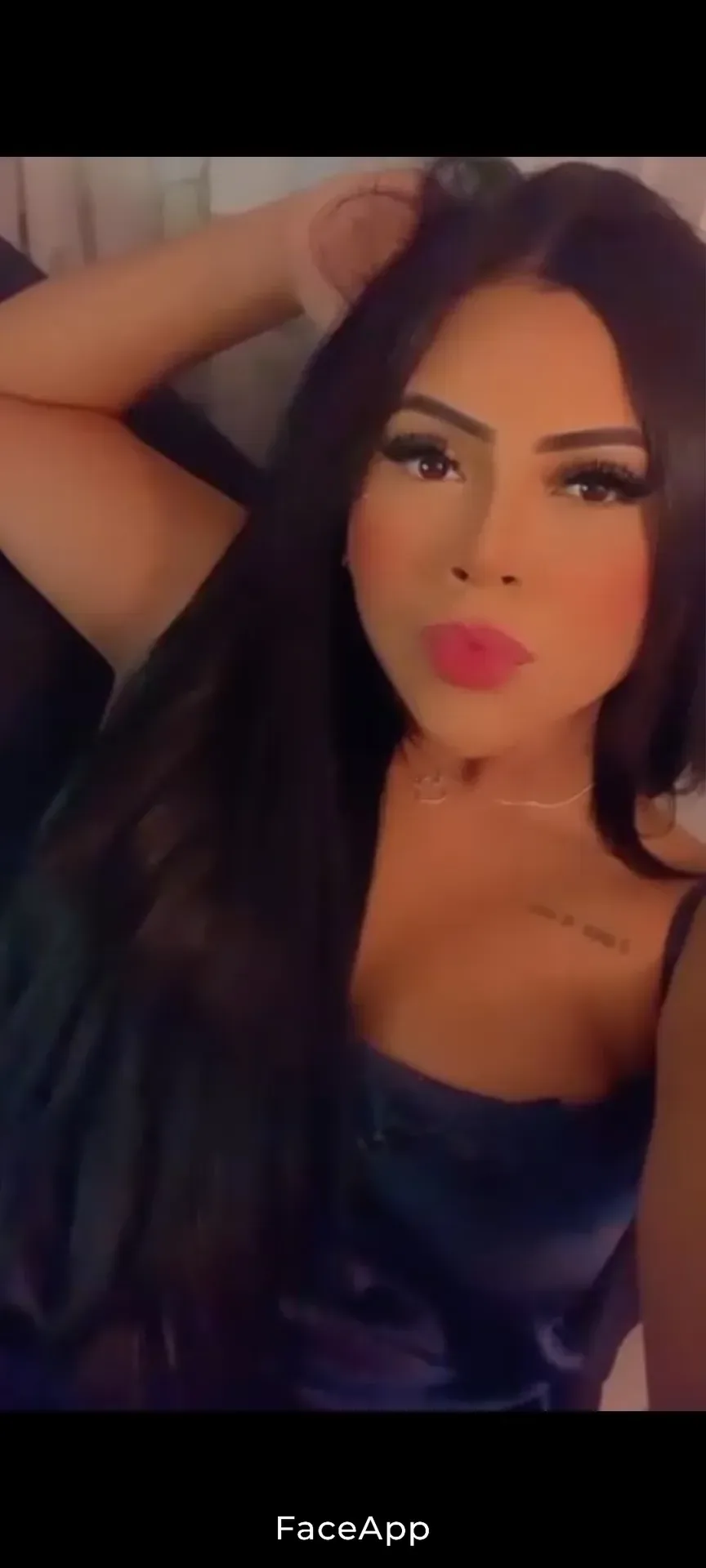 Antonella, acompanhante morena de cabelos longos gostosa em São Paulo, SP - Real Prazer