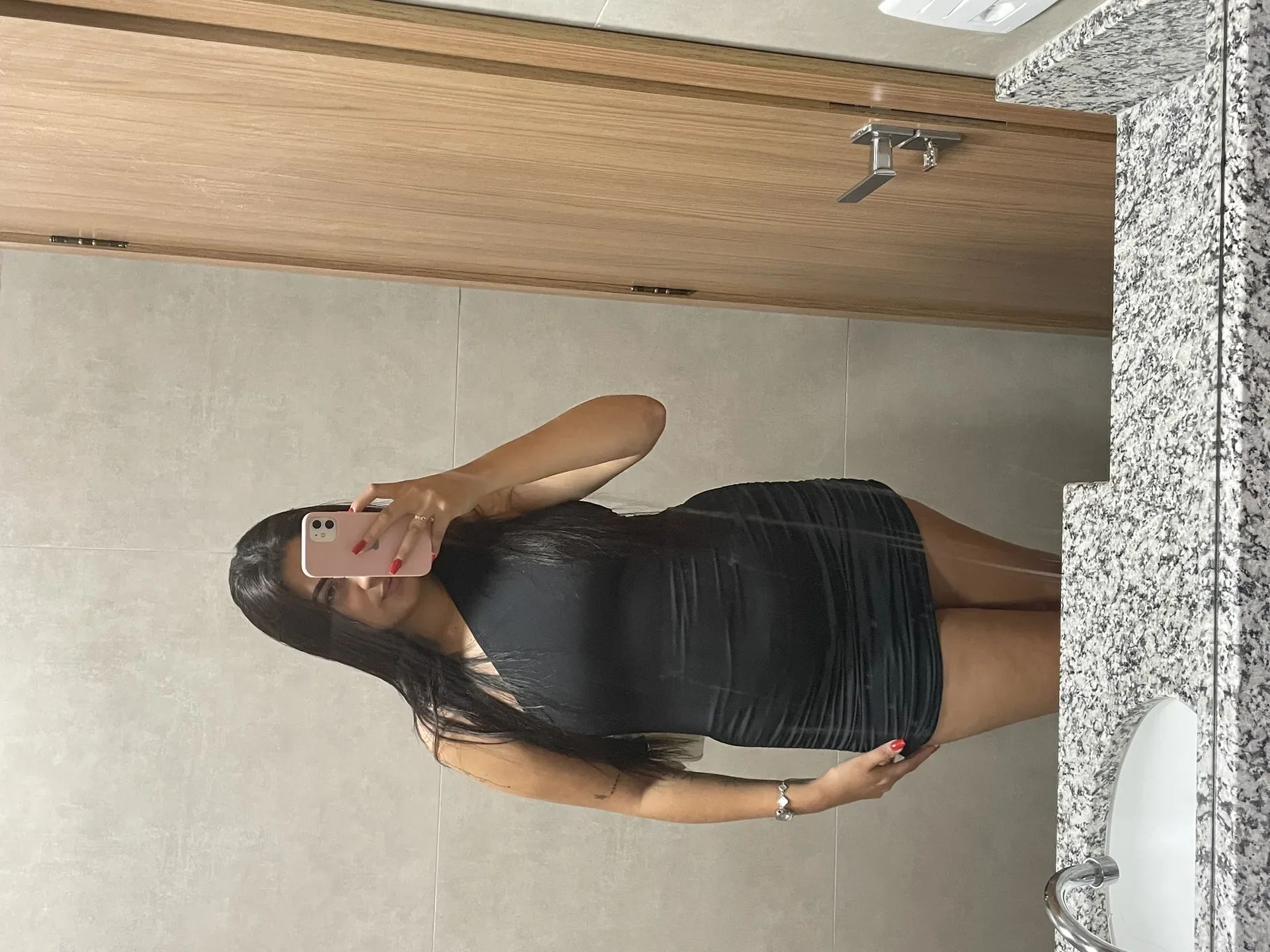 Cecília Martins, acompanhante morena de cabelos longos gostosa em Novo Progresso, PA - Real Prazer