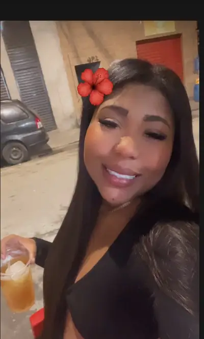 Ângel Martins, acompanhante morena de cabelos longos gostosa em São Paulo, SP - Real Prazer