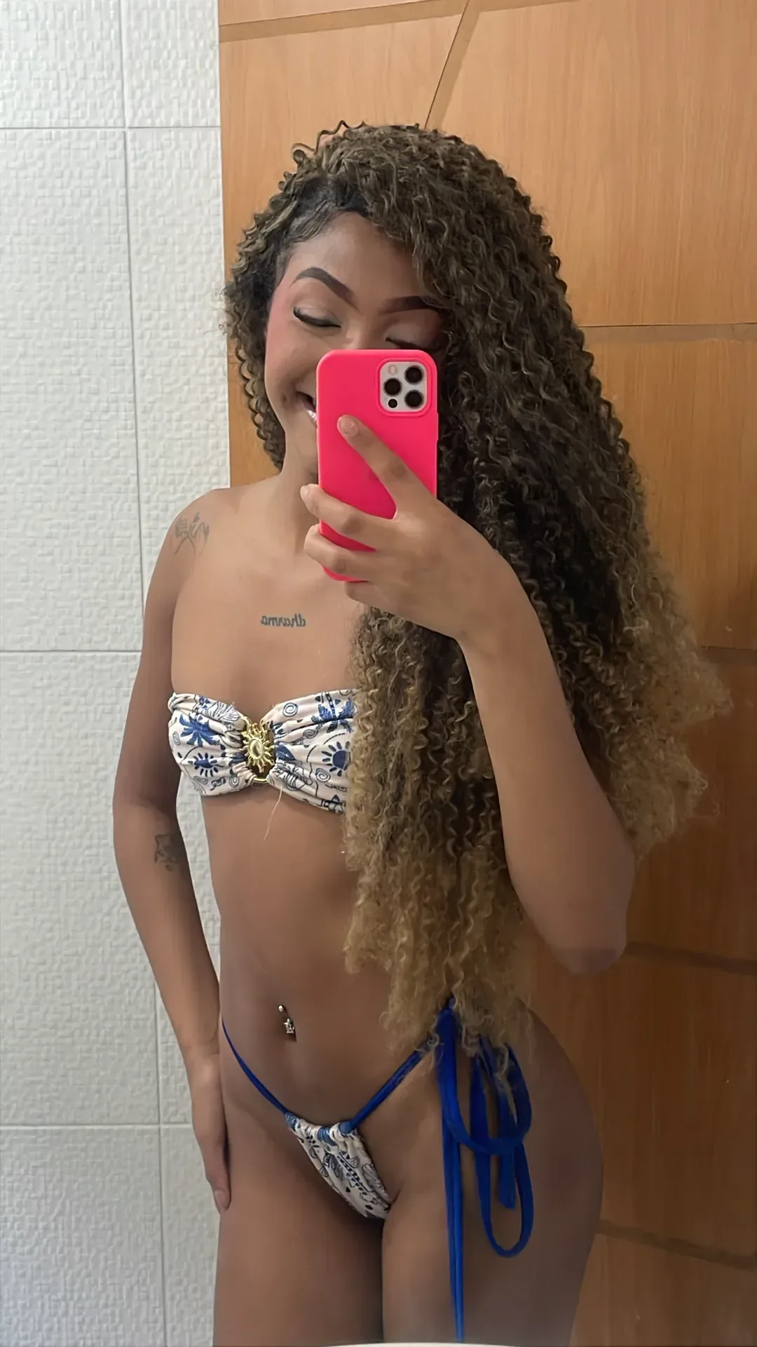 Larissa, acompanhante morena magra em São Paulo, SP - Real Prazer