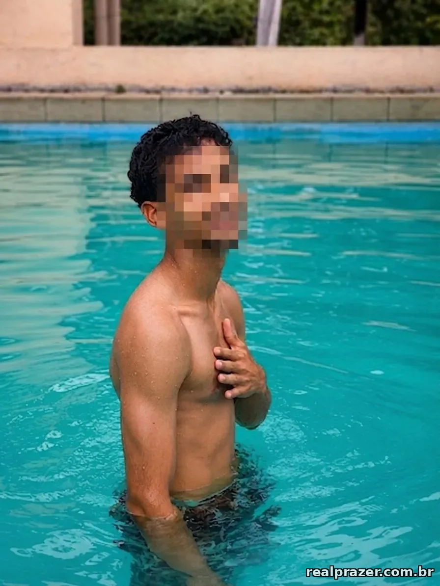 Novinho, garoto de programa castanha magra em Goiânia, GO - Real Prazer