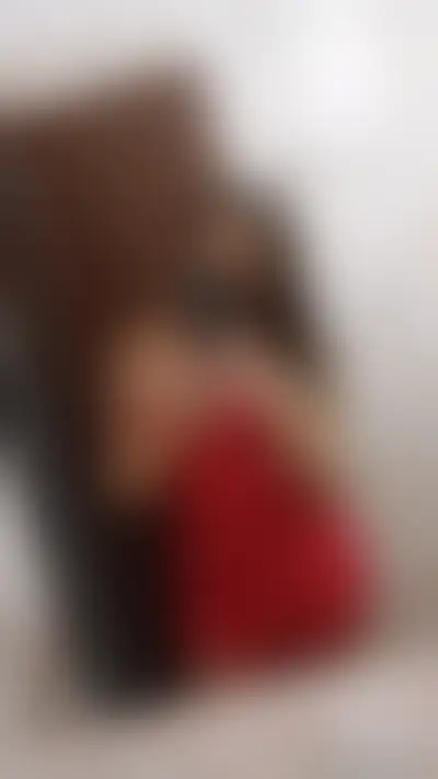 Mirelly Safadinha, acompanhante trans castanha magra em Goiânia, GO - Real Prazer