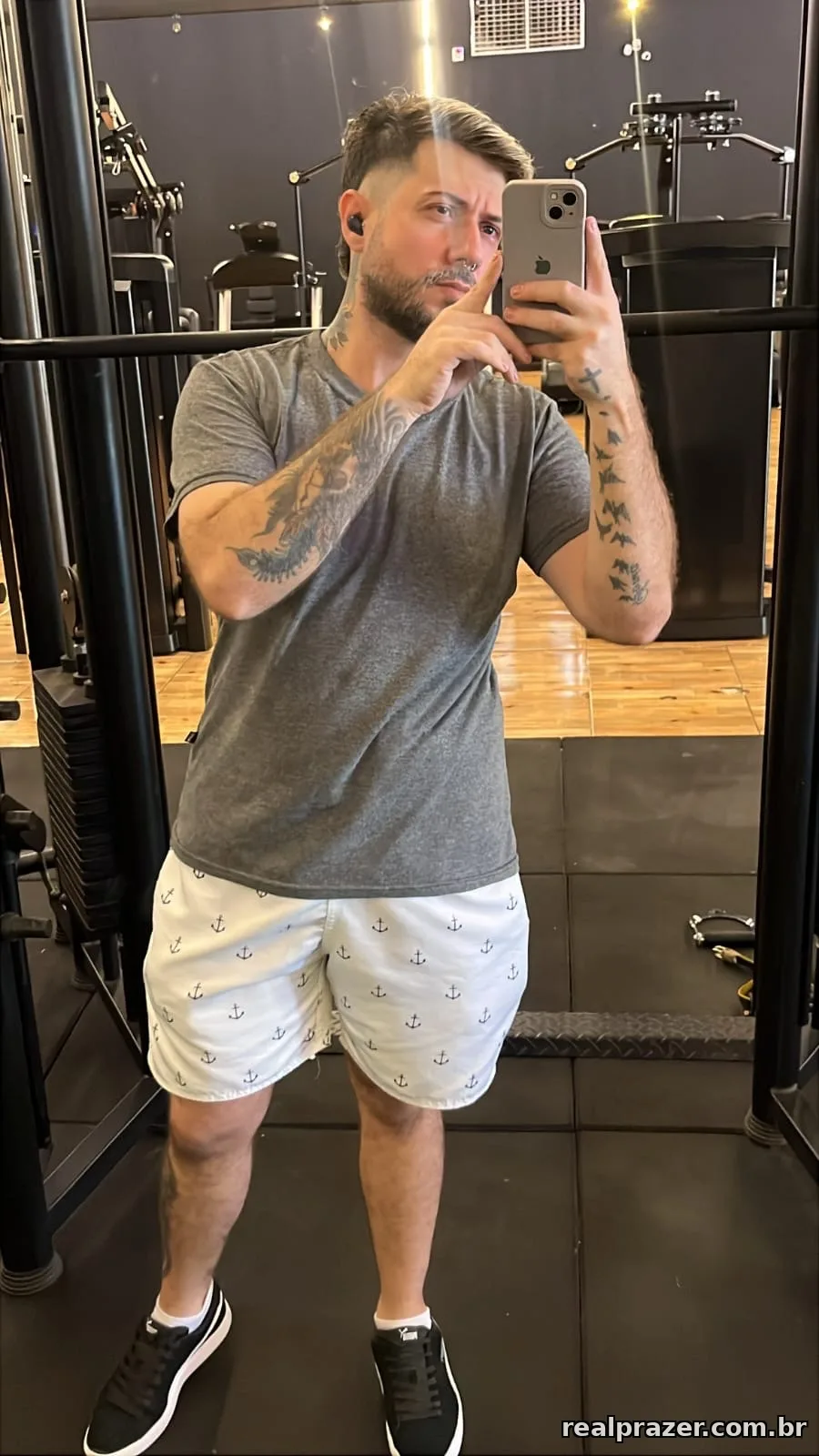 Pedroph, garoto de programa loiro corpo medio em Goiânia, GO - Real Prazer
