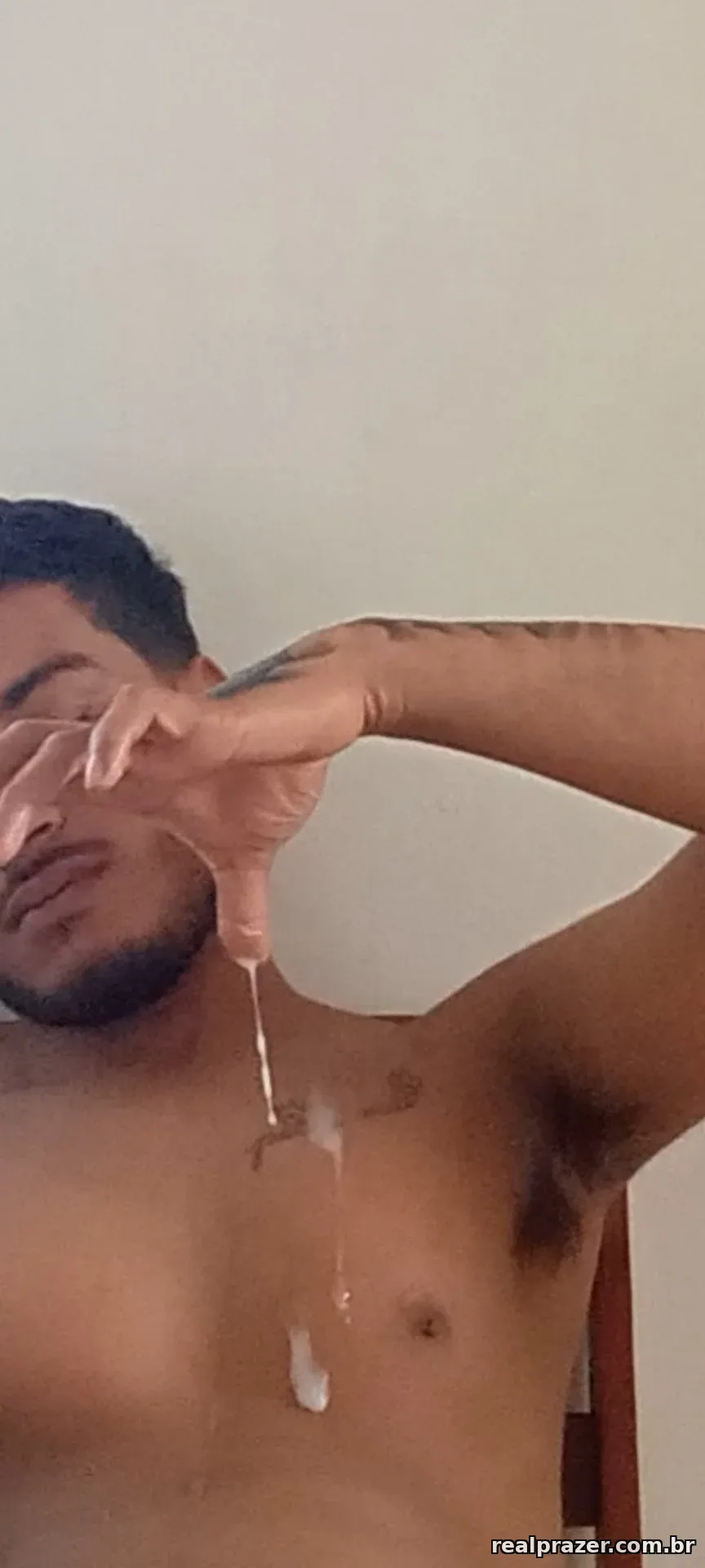 Paulo, garoto de programa moreno corpo medio em Nova Iguaçu, RJ - Real Prazer