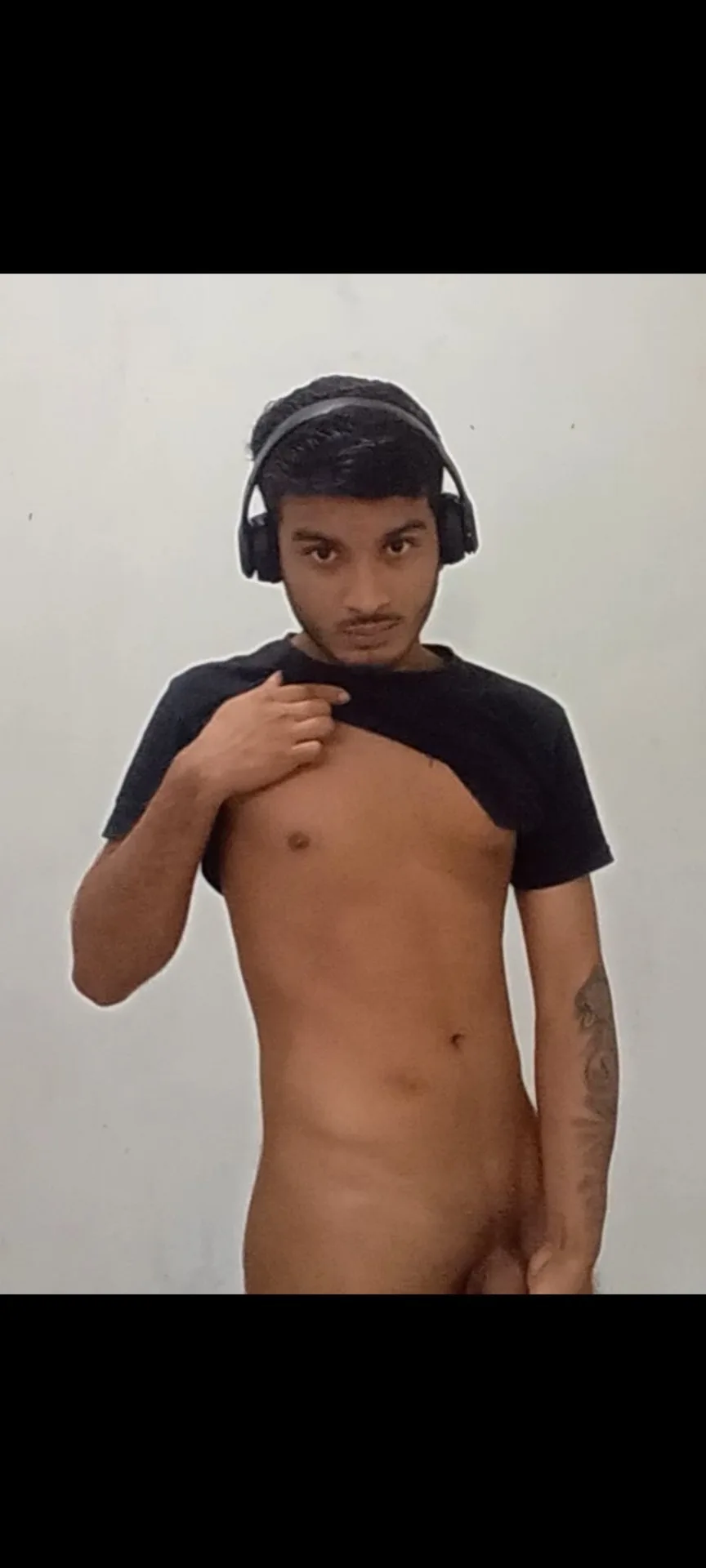 Paulo, garoto de programa moreno corpo medio em Nova Iguaçu, RJ - Real Prazer