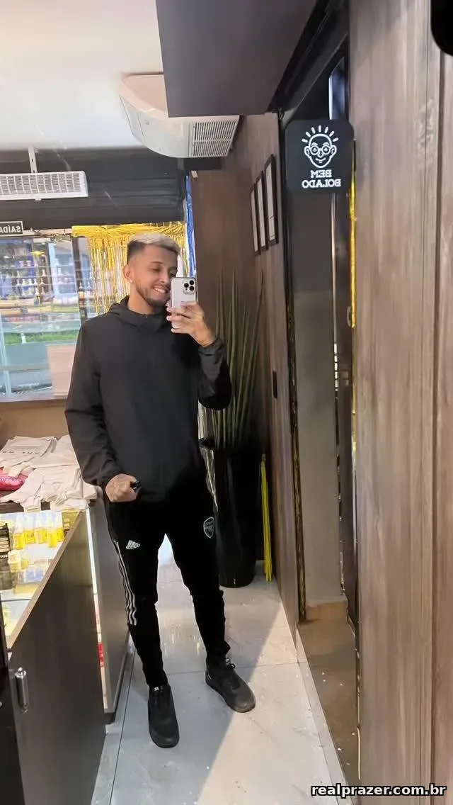 Joel, garoto de programa em São José dos Pinhais, PR - Real Prazer