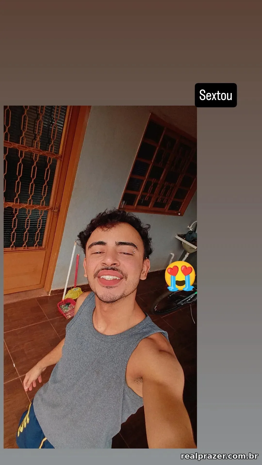 Kauan, garoto de programa castanho corpo medio em Guaíra, SP - Real Prazer