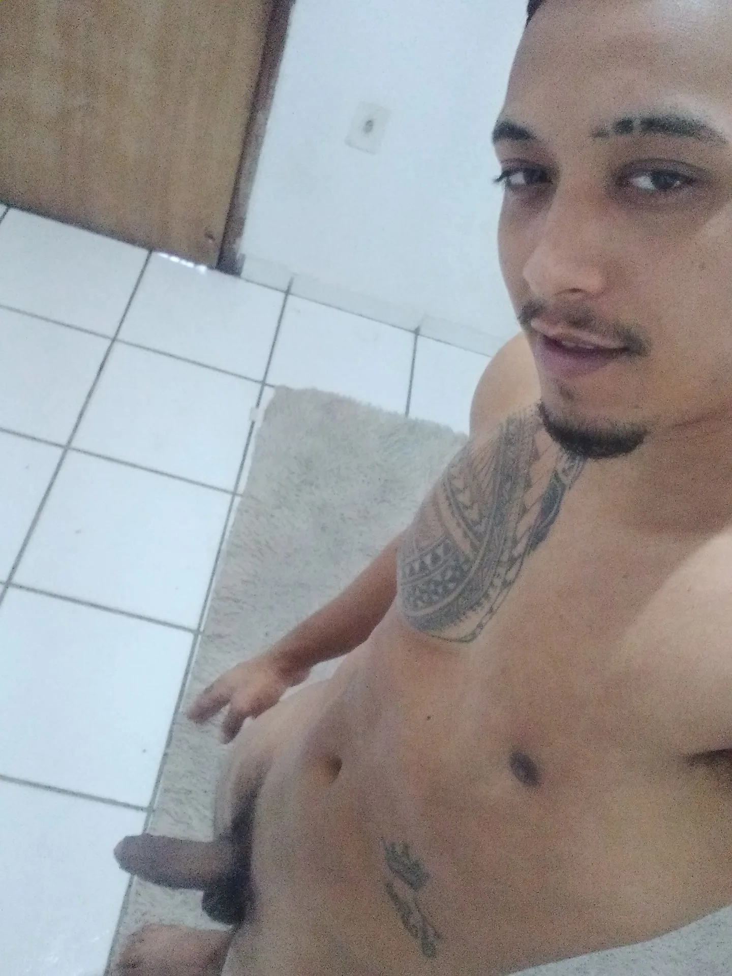 Morenotatuado, garoto de programa em Serra, ES - Real Prazer