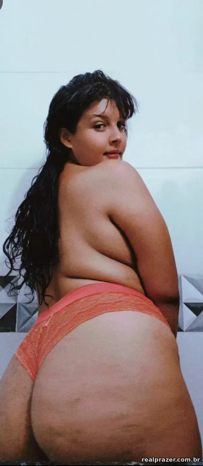 Moreninha 33, acompanhante morena gostosa em Patrocínio, MG - Real Prazer