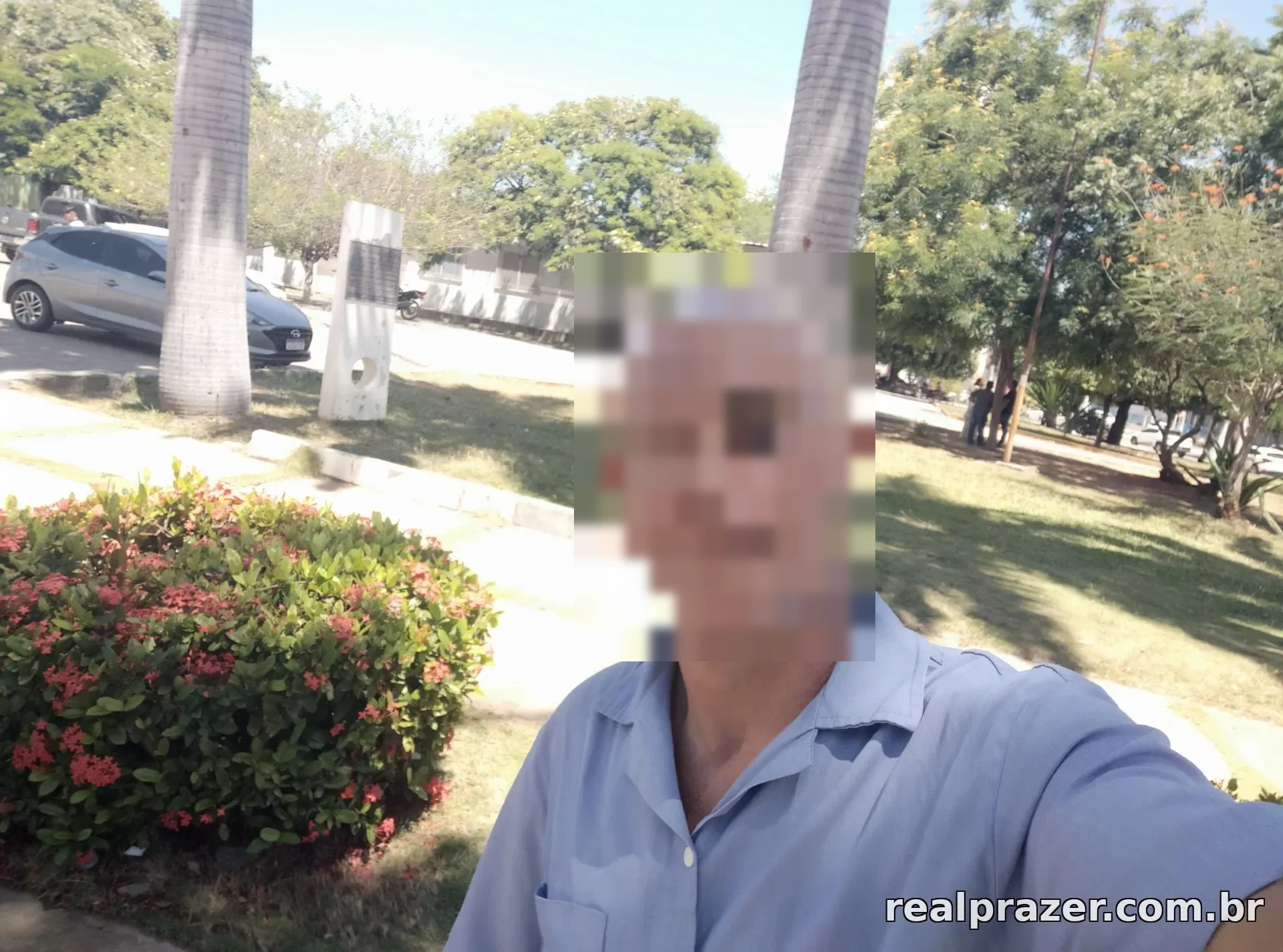Silva, garoto de programa castanho magro em Vitória da Conquista, BA - Real Prazer