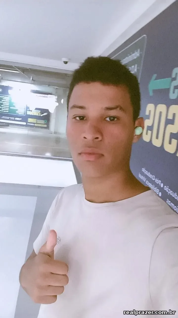 Anjossantos, garoto de programa moreno corpo medio em Manaus, AM - Real Prazer