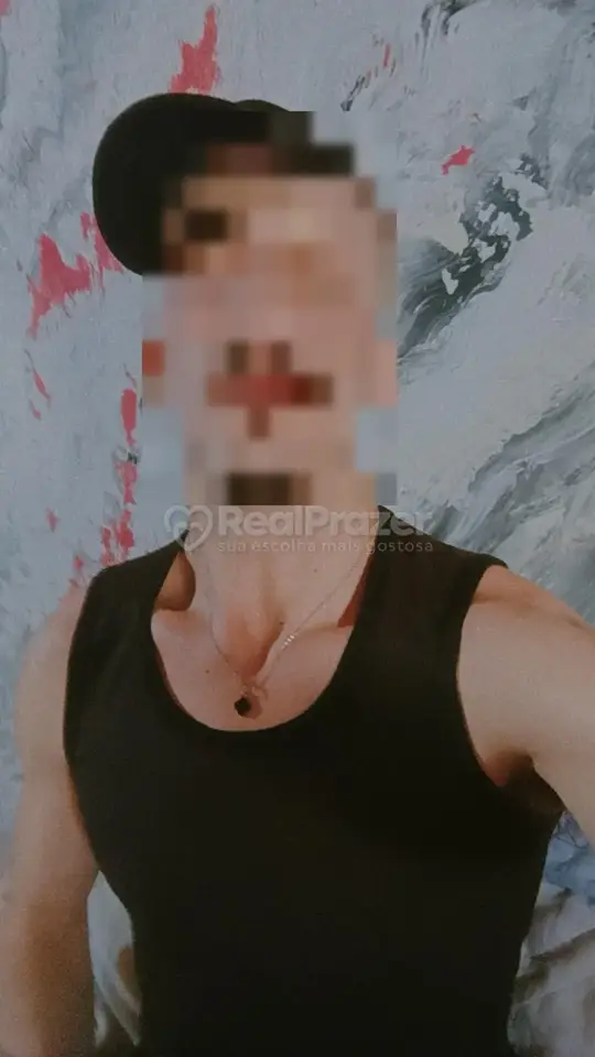 TotallSigillo, garoto de programa castanho magro em Curitiba, PR - Real Prazer