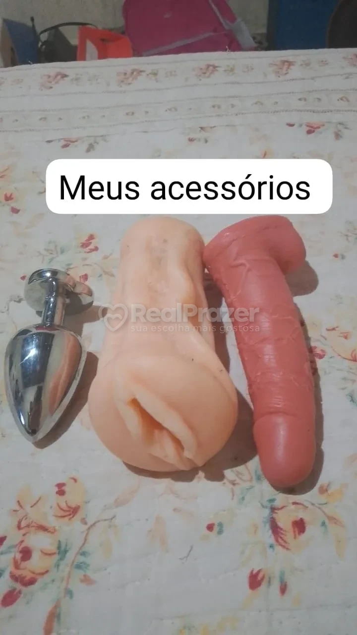 Duda, acompanhante trans loira de cabelos longos gostosa em Goiânia, GO - Real Prazer
