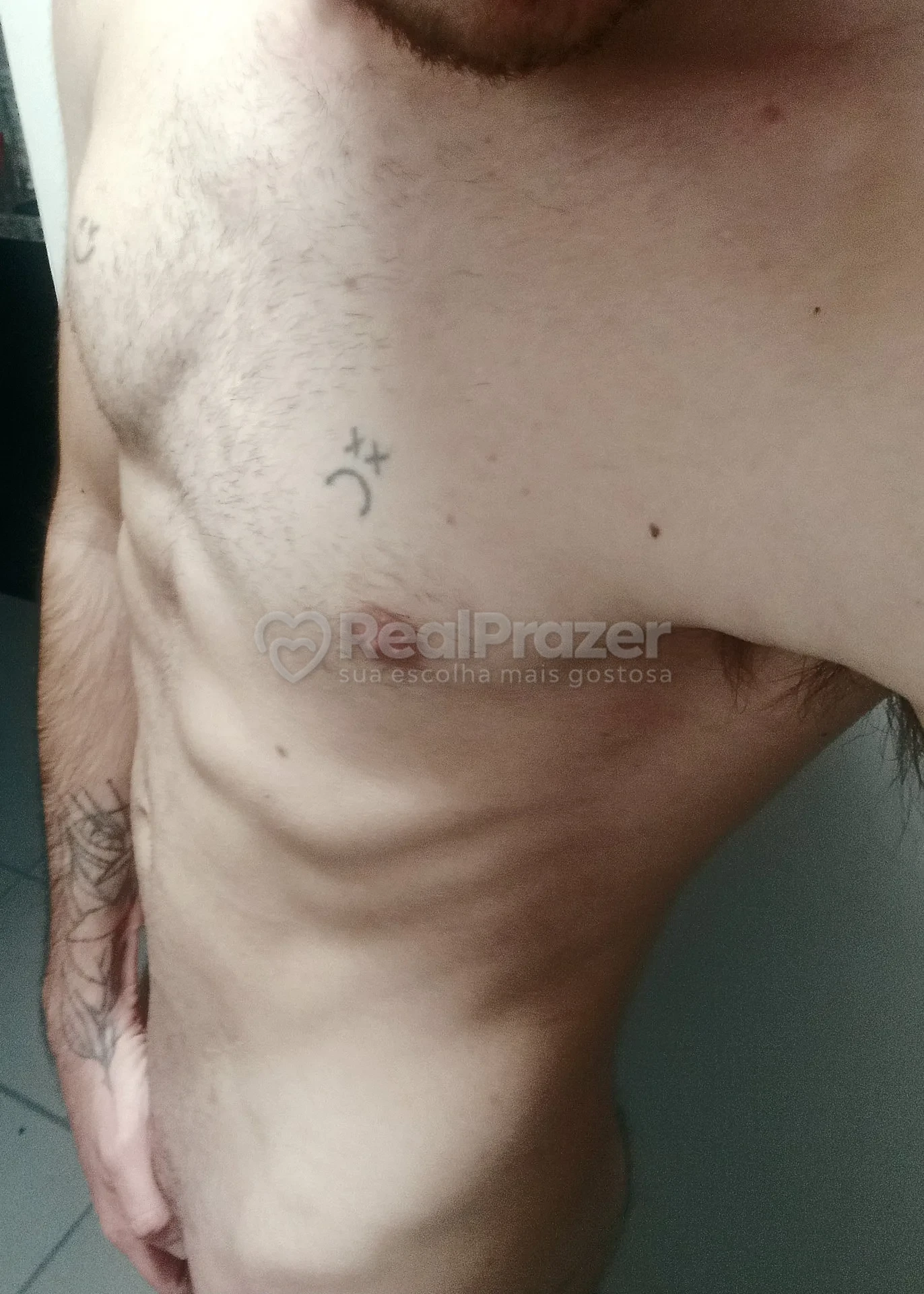 Novinho19 garoto de programa gay em Araguari