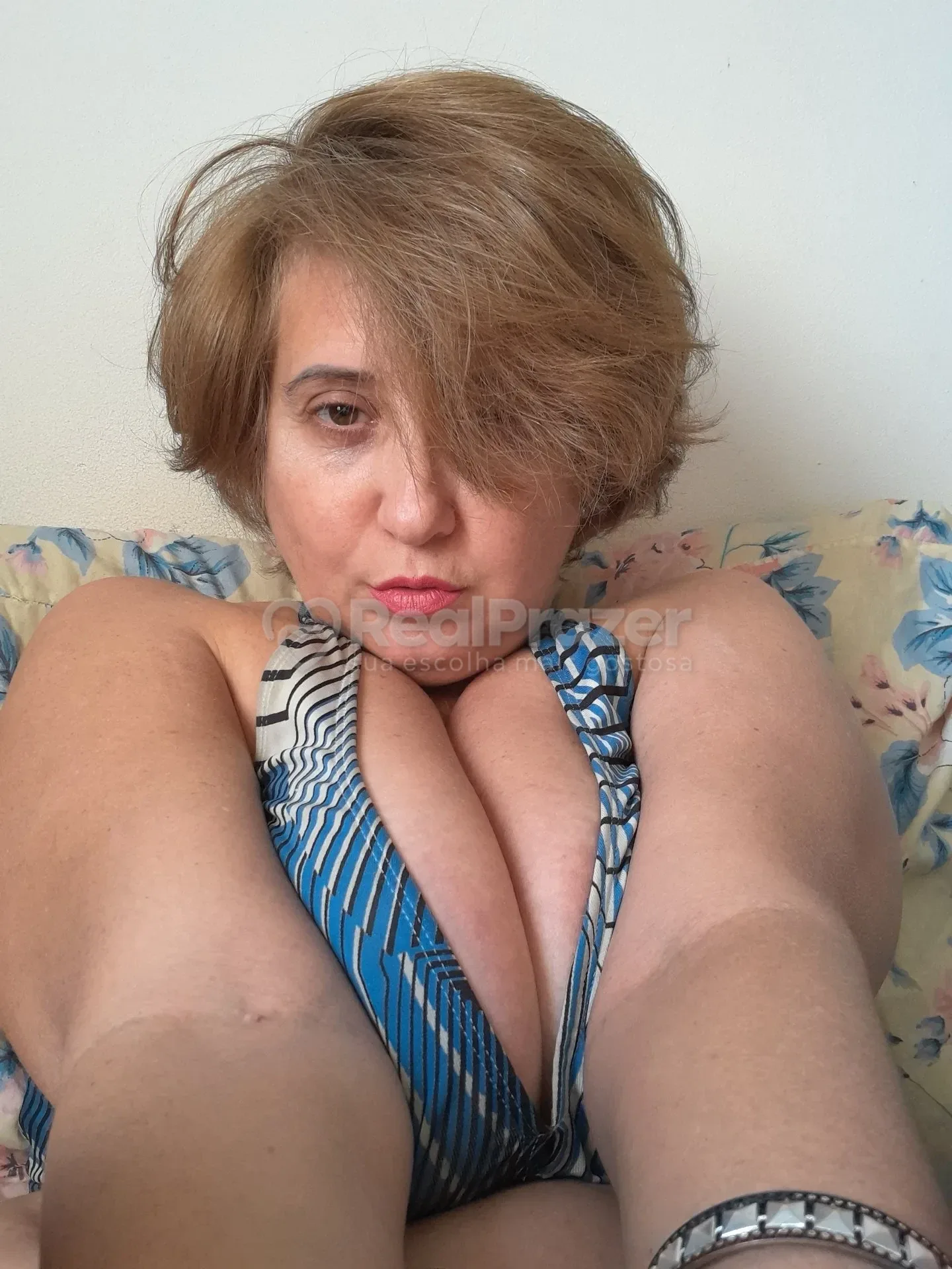 Stela Still, acompanhante loira gostosa - Real Prazer