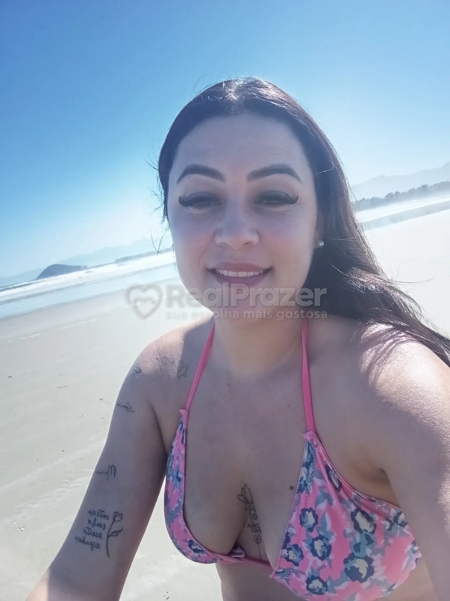 Fernanda, acompanhante morena de cabelos longos corpo medio em Suzano, SP - Real Prazer