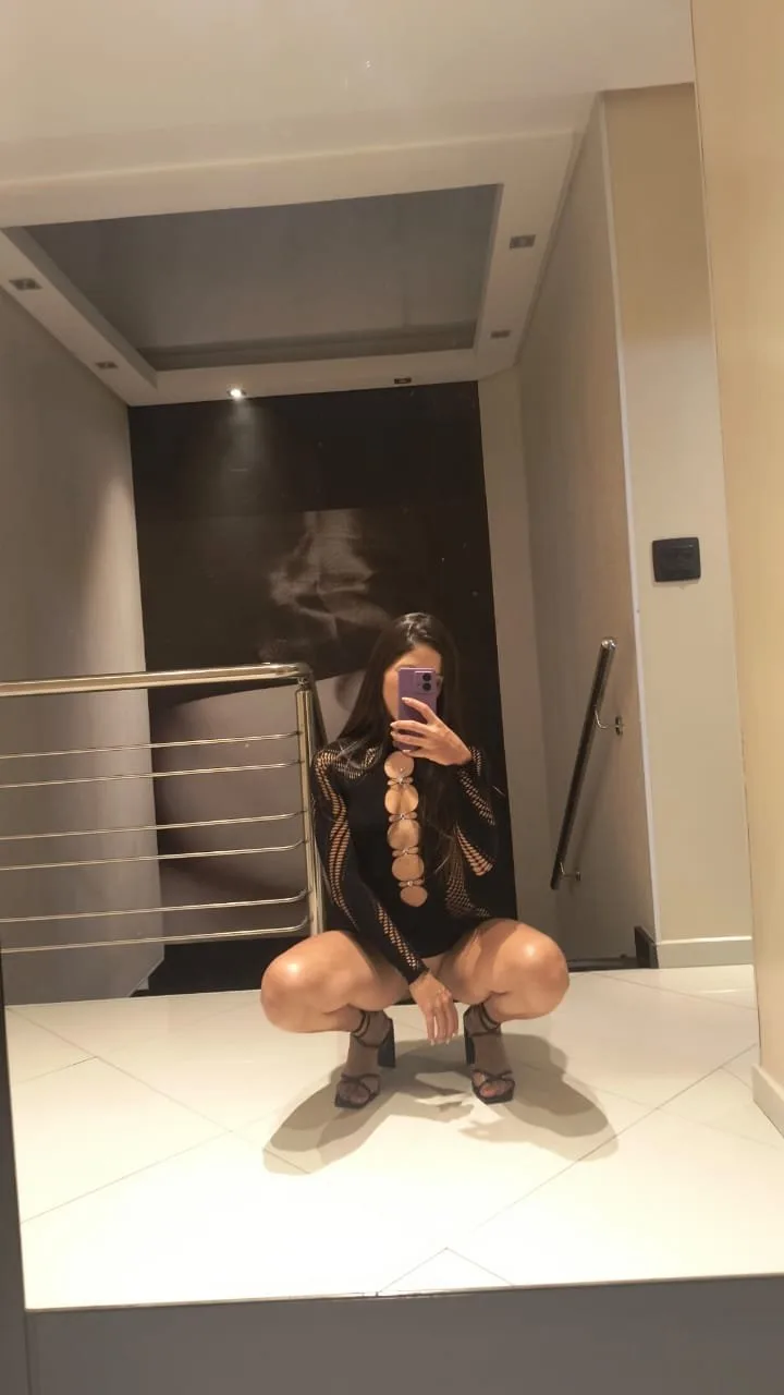 Ravena Beifong, acompanhante magra em Pouso Alegre, MG - Real Prazer