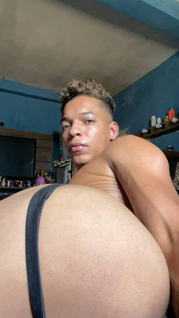 Fernandes, garoto de programa em Campo Verde, MT - Real Prazer