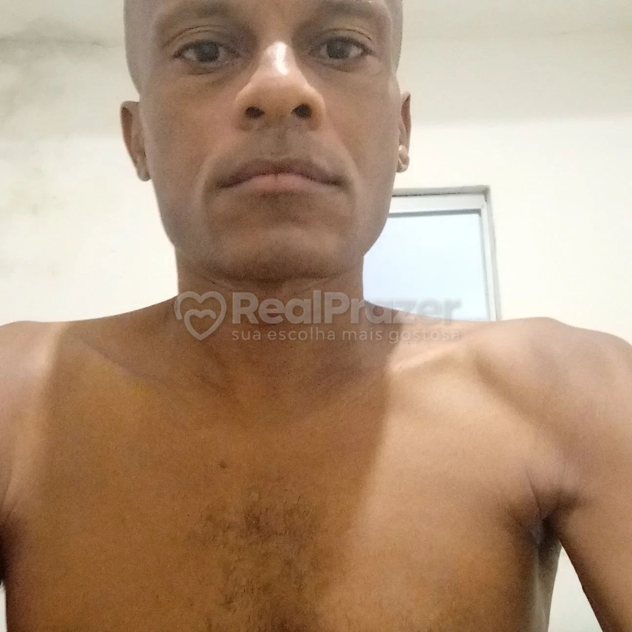 João, garoto de programa moreno em Salvador, BA - Real Prazer
