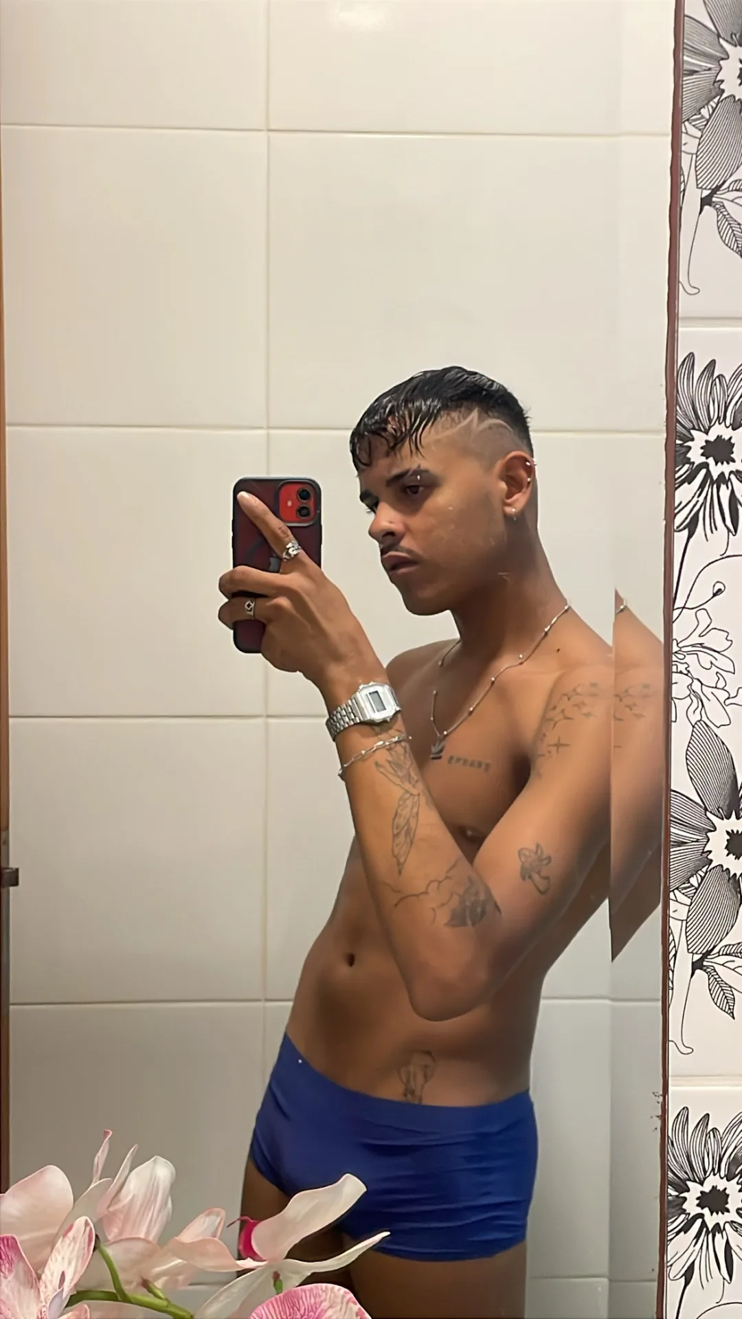 Yuri Drumms, garoto de programa magro em Vila Velha, ES - Real Prazer