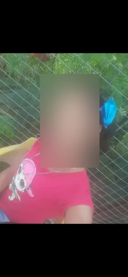 Kethellyzinha Silva dominada, garoto de programa castanho de cabelos longos magro em Colatina, ES - Real Prazer