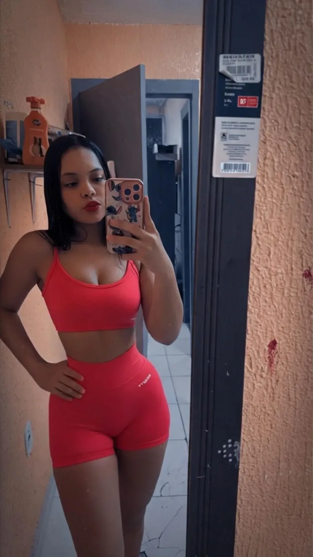Ravena, acompanhante morena de cabelos longos atletica - Real Prazer