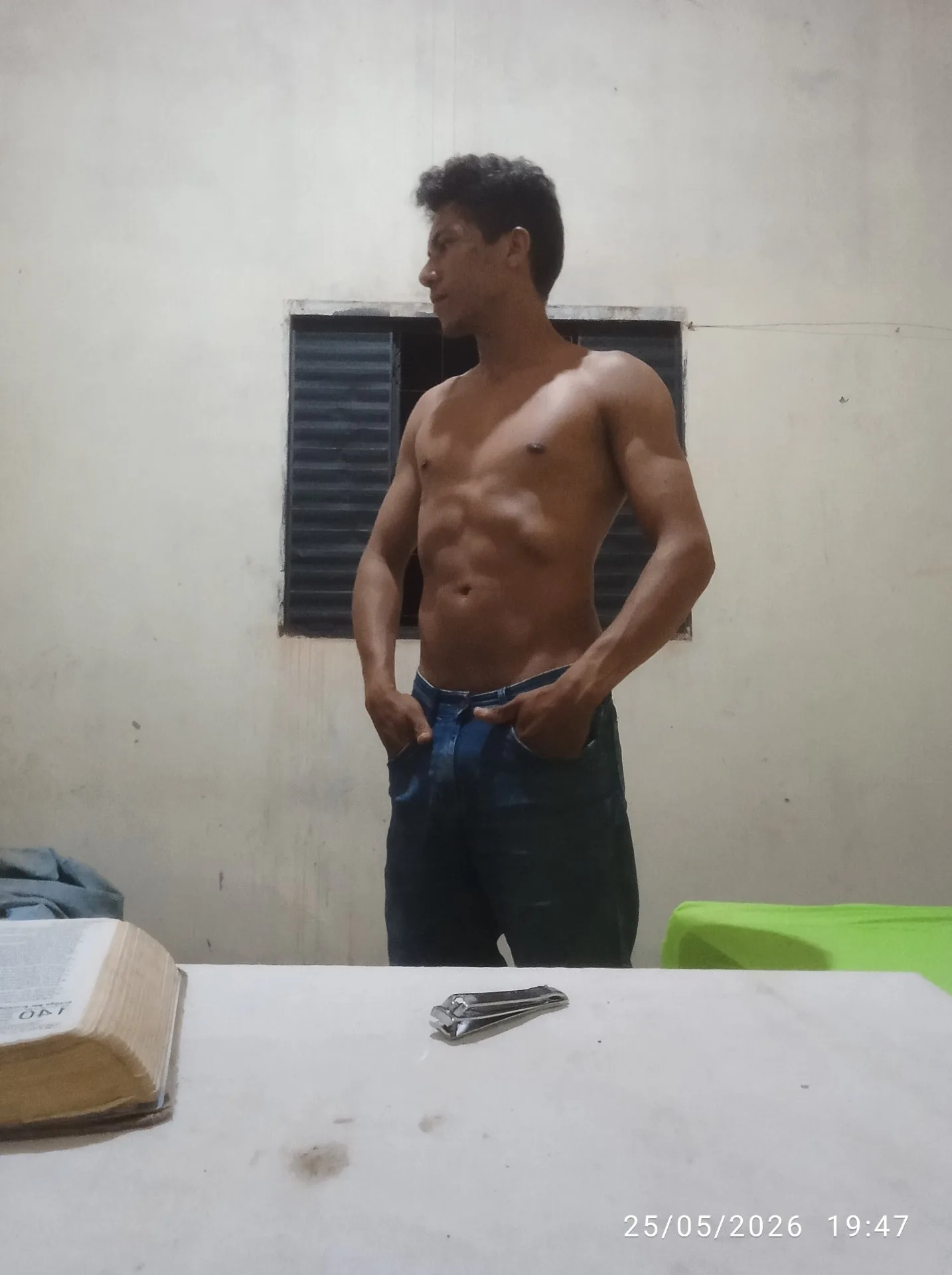 Adriano Quadros