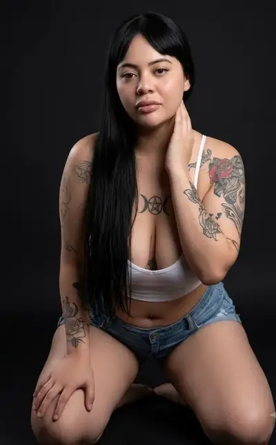 Andressa Louise, acompanhante morena de cabelos longos curvilinea em São Paulo, SP - Real Prazer