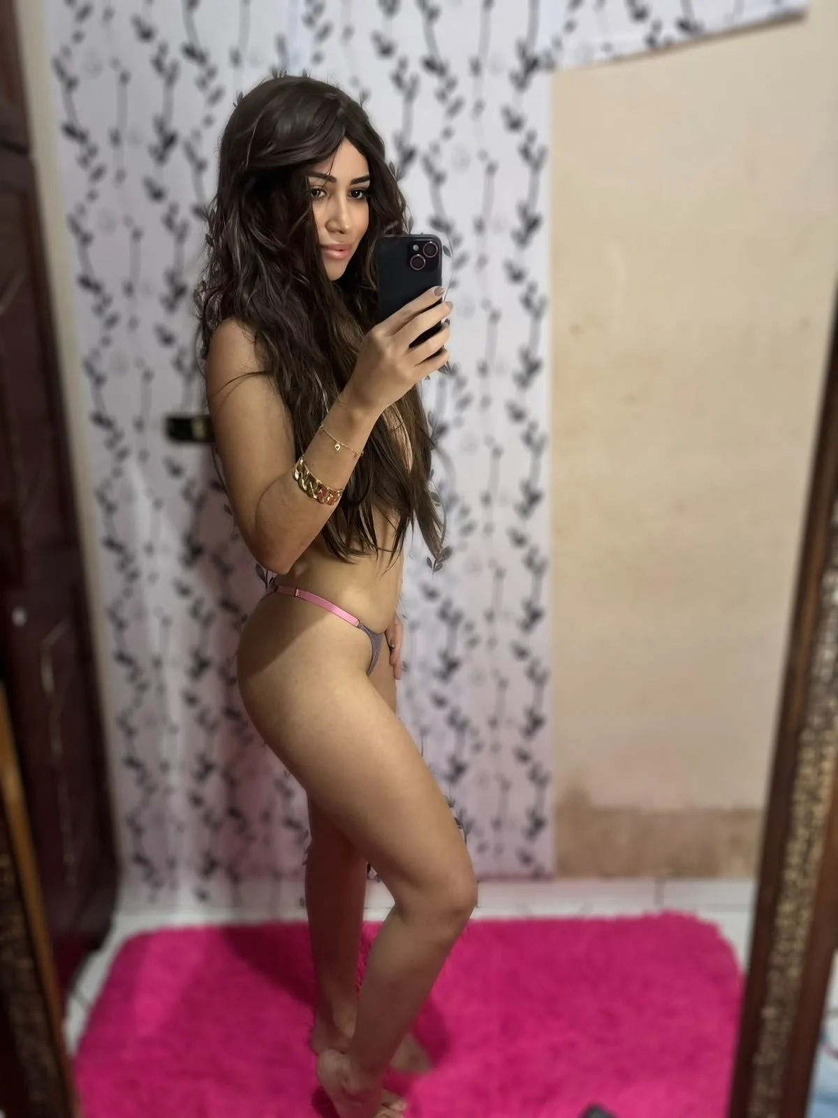 Bella