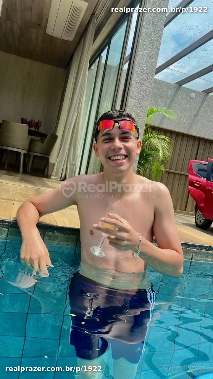 Carlos, garoto de programa em Recanto das Emas, DF - Real Prazer