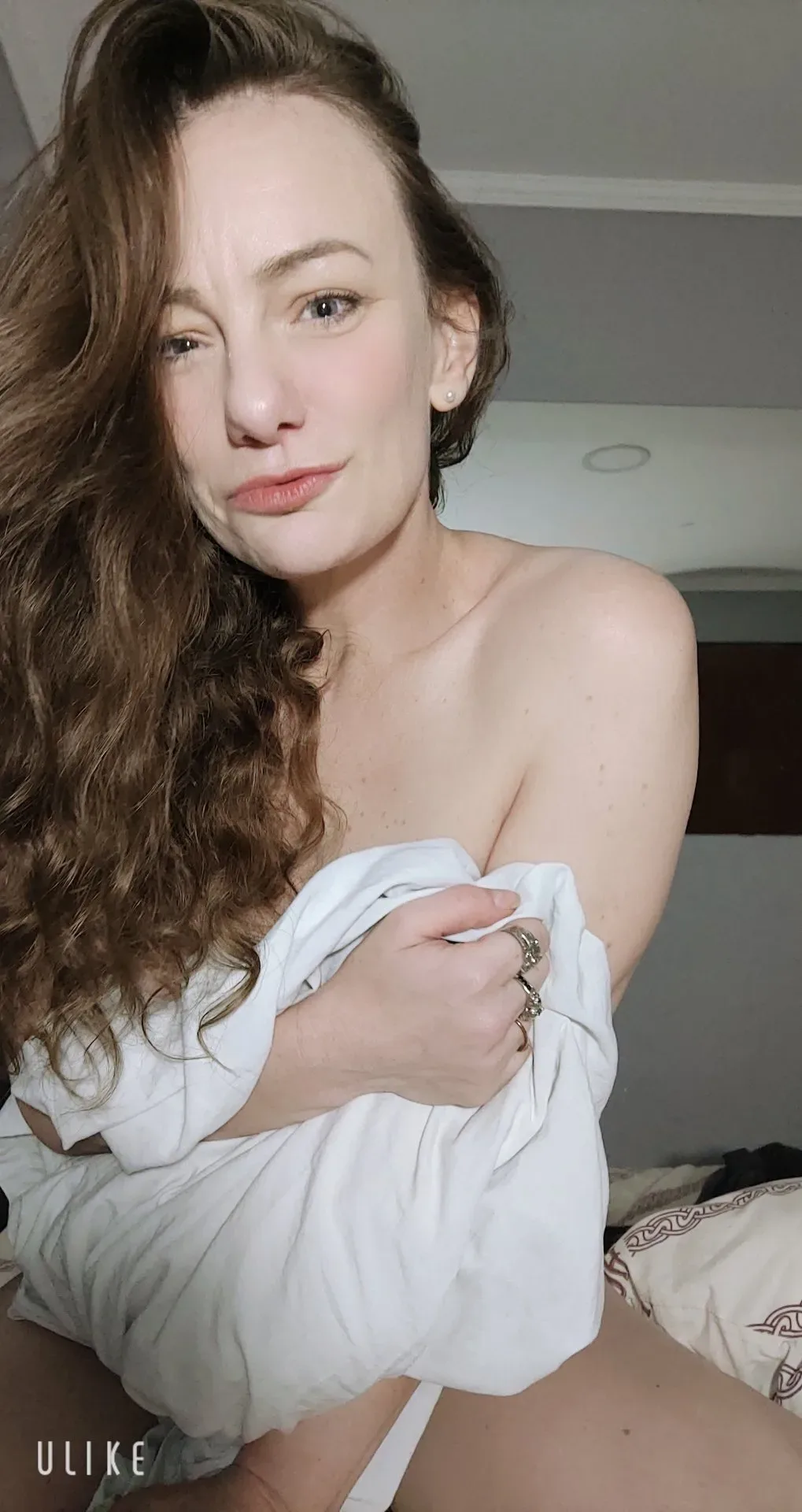 Julie Squalor, acompanhante loira de cabelos longos magra em São Paulo, SP - Real Prazer