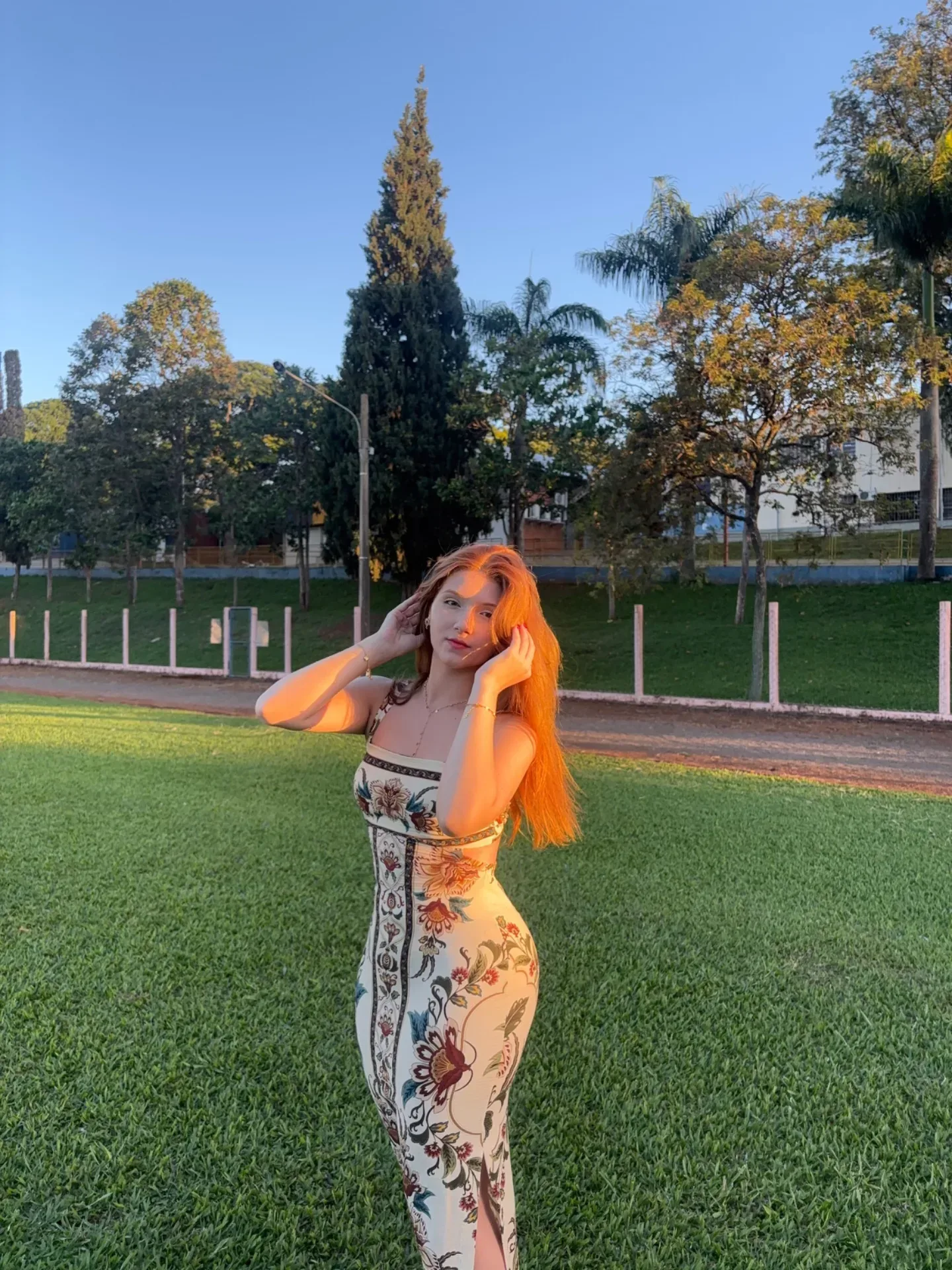 Angel, acompanhante ruiva slim em São Carlos, SP - Real Prazer