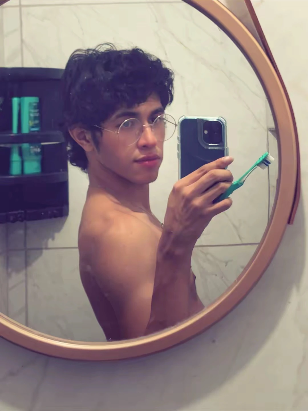 Butera, garoto de programa moreno magro em Fortaleza, CE - Real Prazer