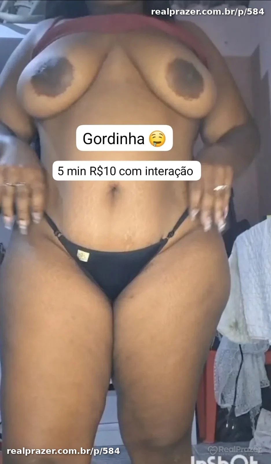 Camila Braga, chamada R$10, acompanhante castanha de cabelos longos gordinha em Nova Iguaçu, RJ - Real Prazer