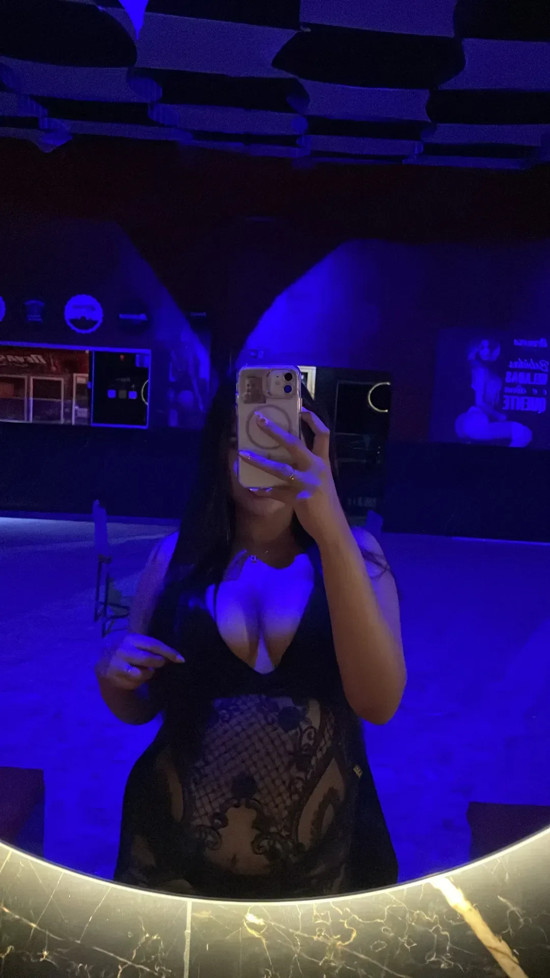 Cecília Martins, acompanhante morena de cabelos longos gostosa em Juara, MT - Real Prazer