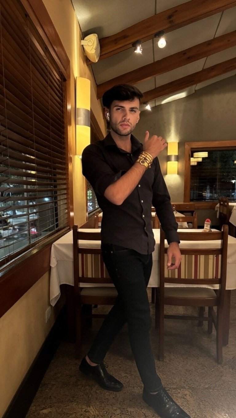 Constancio rossi, garoto de programa castanho magro em São Paulo, SP - Real Prazer