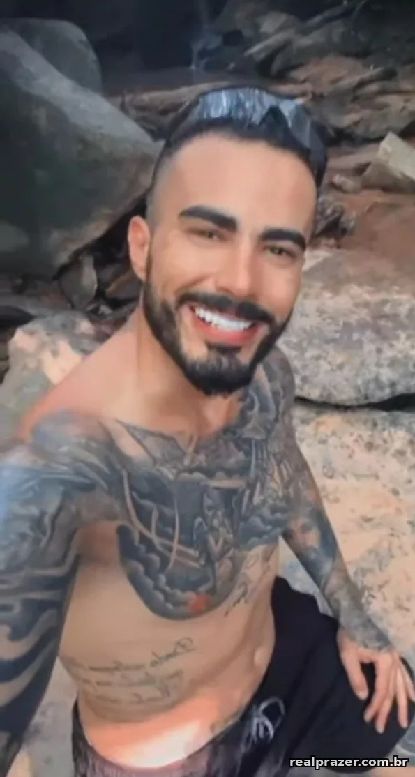 Fabrício, garoto de programa moreno gostoso em Goiânia, GO - Real Prazer