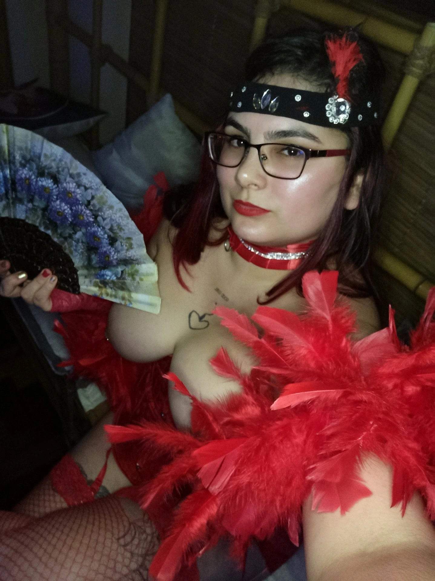 Ingrid nynfa, acompanhante ruiva de cabelos longos curvilinea em Ibiúna, SP - Real Prazer