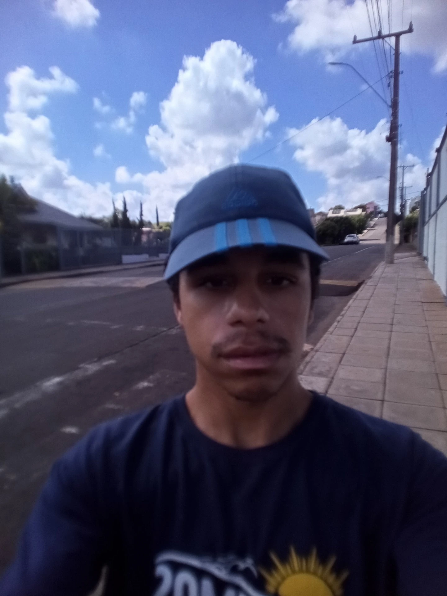 Juninnhuo, garoto de programa moreno corpo medio em Rio Pardo, RS - Real Prazer