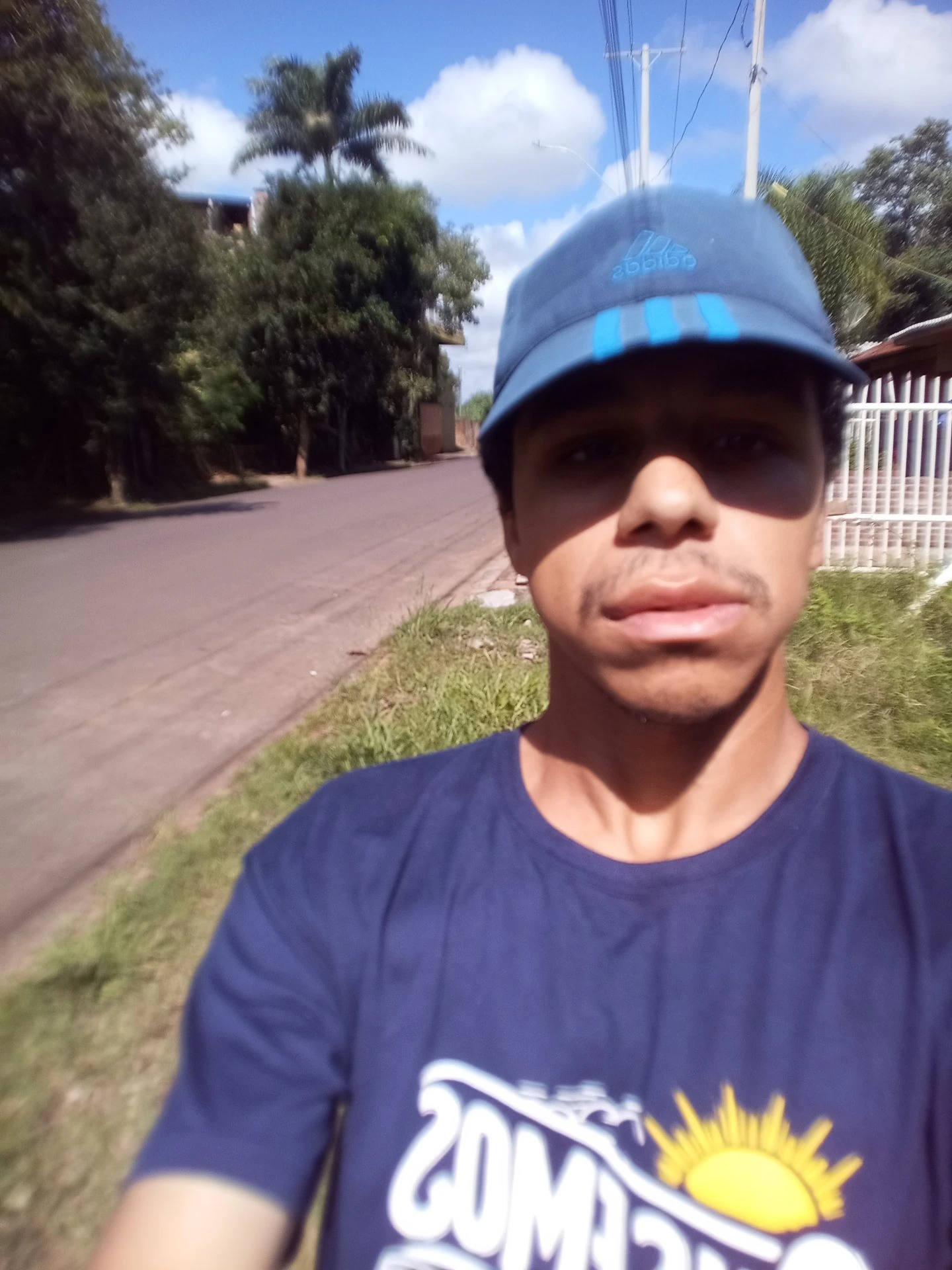 Juninnhuo, garoto de programa moreno corpo medio em Rio Pardo, RS - Real Prazer