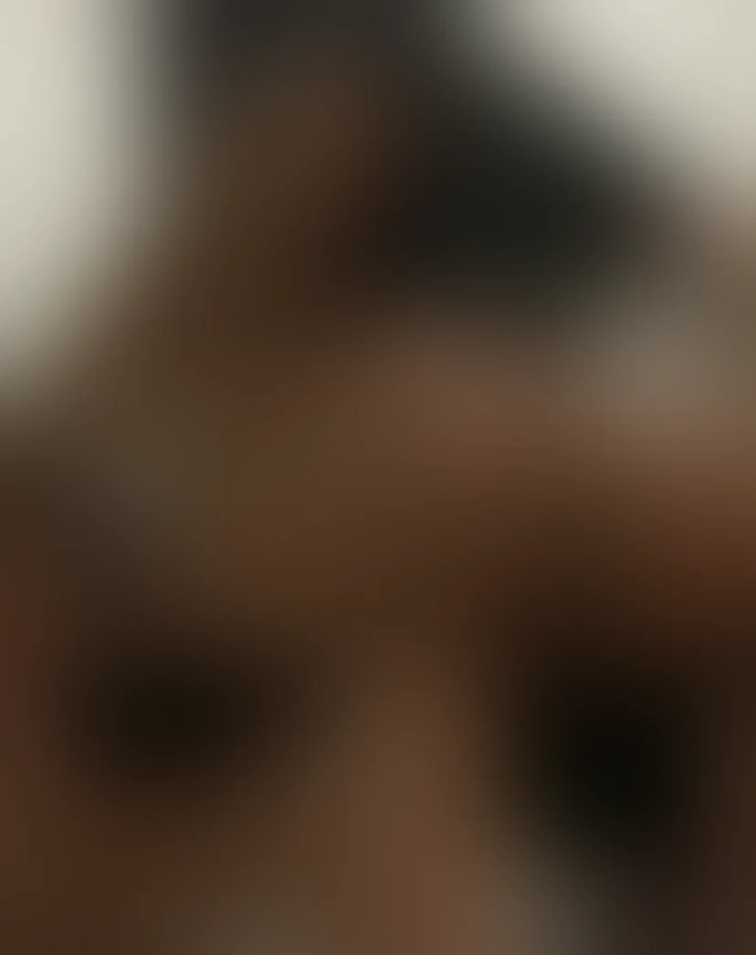 Lu Castimário, acompanhante trans castanha magra em Uberlândia, MG - Real Prazer