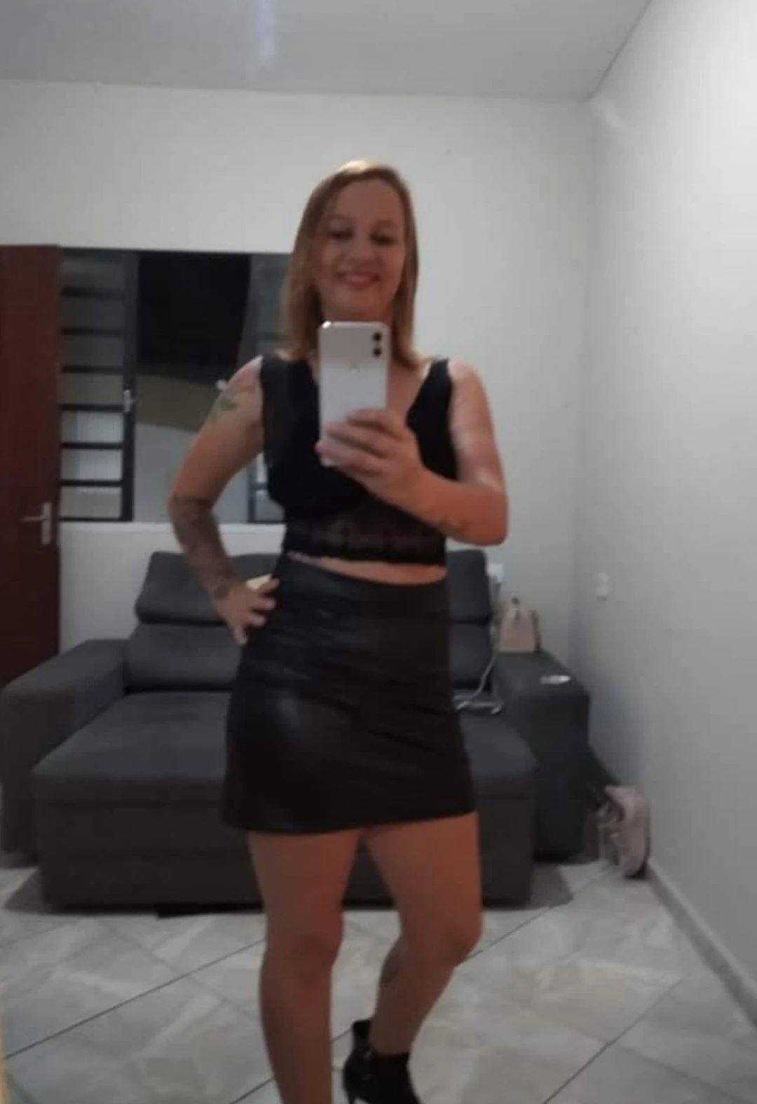 Mirela santos - São José dos Campos/SP