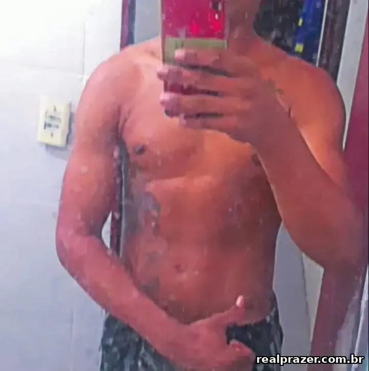 Moreno, garoto de programa em São Gonçalo do Amarante, CE - Real Prazer