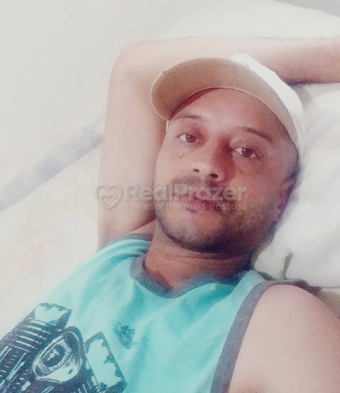 Nathan, garoto de programa castanho magro em Guarulhos, SP - Real Prazer