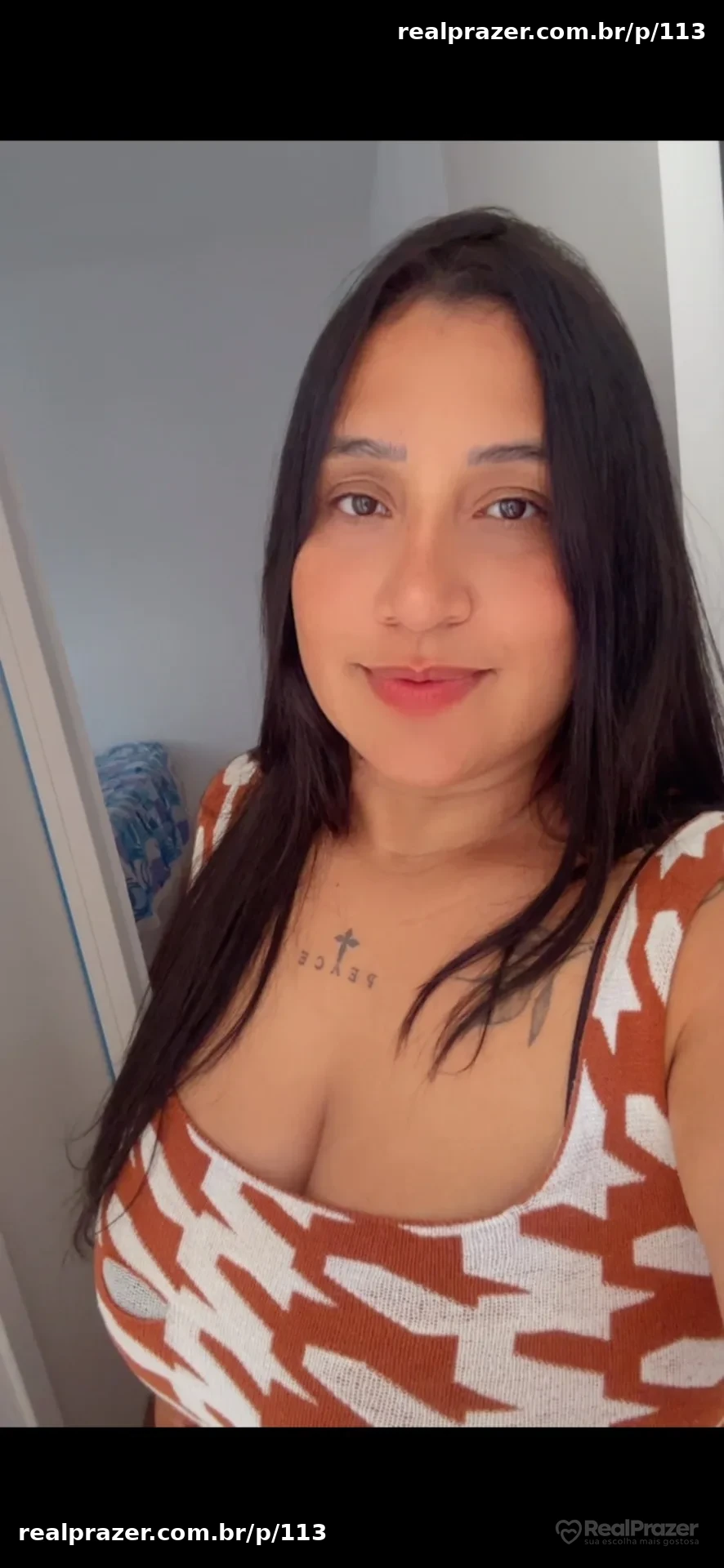 Vanderleia, acompanhante morena de cabelos longos gostosa em Belo Horizonte, MG - Real Prazer