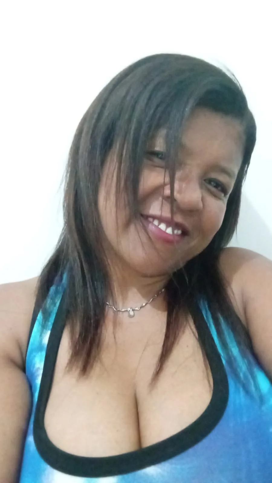 Baianinha safada, acompanhante castanha corpo medio em Fazenda Rio Grande, PR - Real Prazer