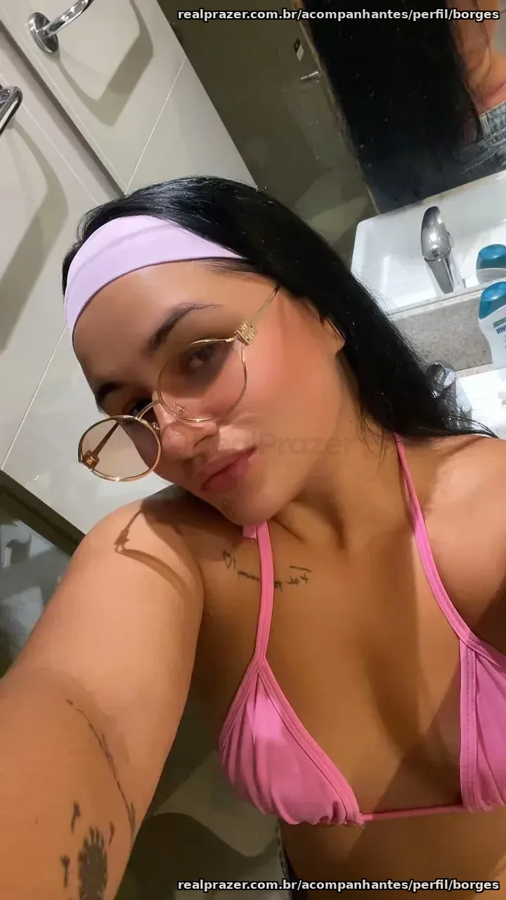 Debora, acompanhante morena de cabelos longos gostosa em São Paulo, SP - Real Prazer