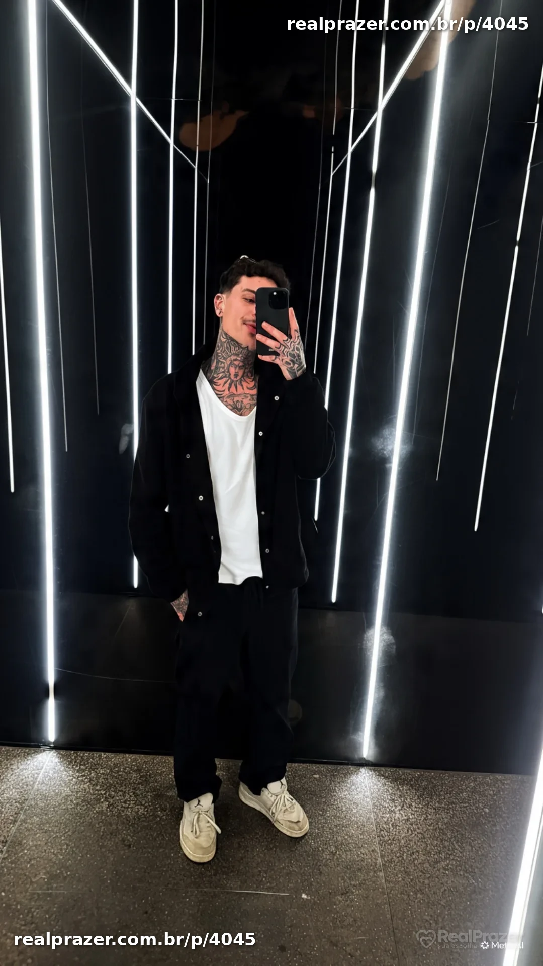 Demon Boy, garoto de programa em São Paulo, SP - Real Prazer