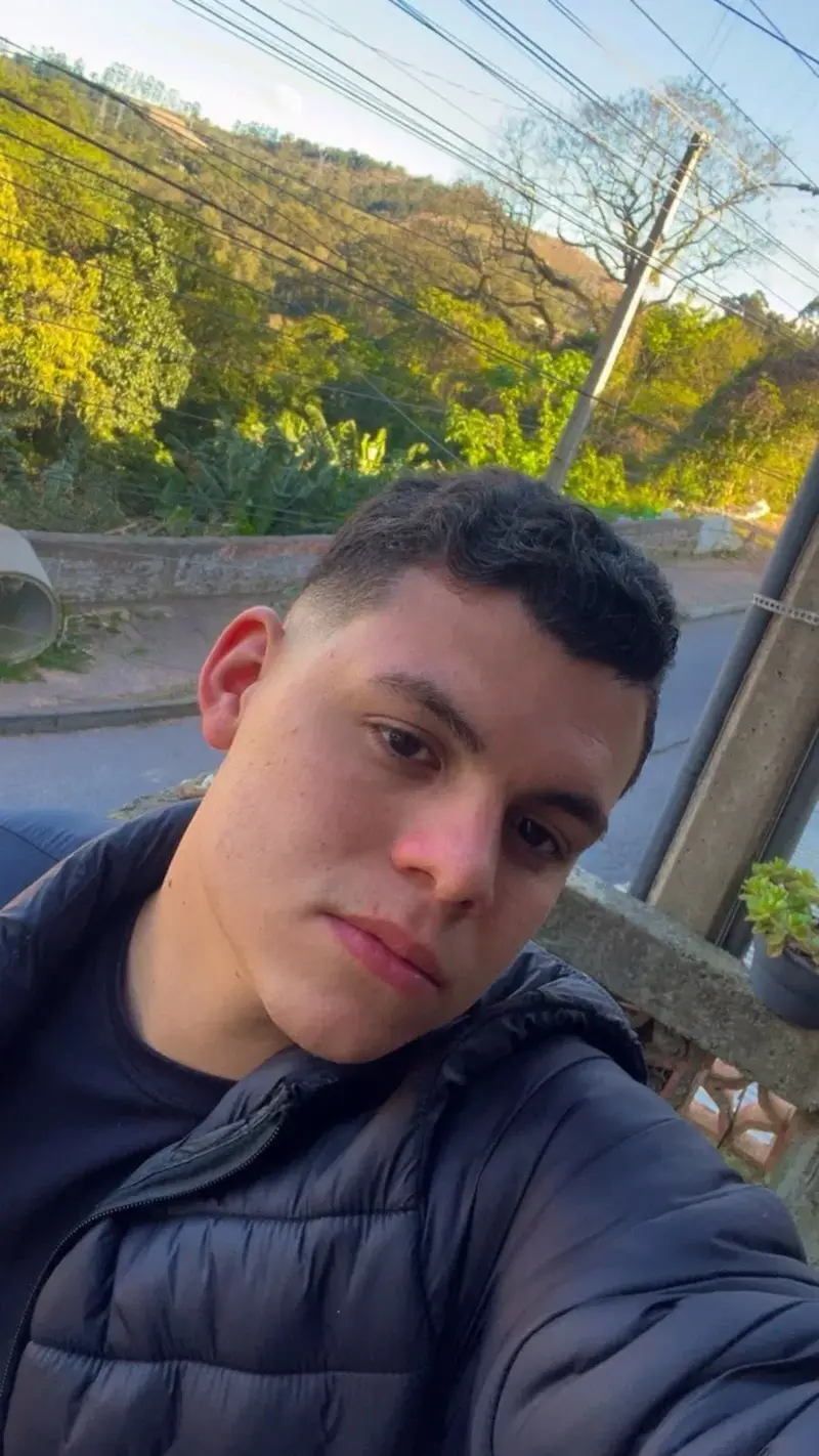 Diego, garoto de programa castanho corpo medio em Porto Alegre, RS - Real Prazer Diego, garoto de programa castanho corpo medio em Porto Alegre, RS - Real Prazer